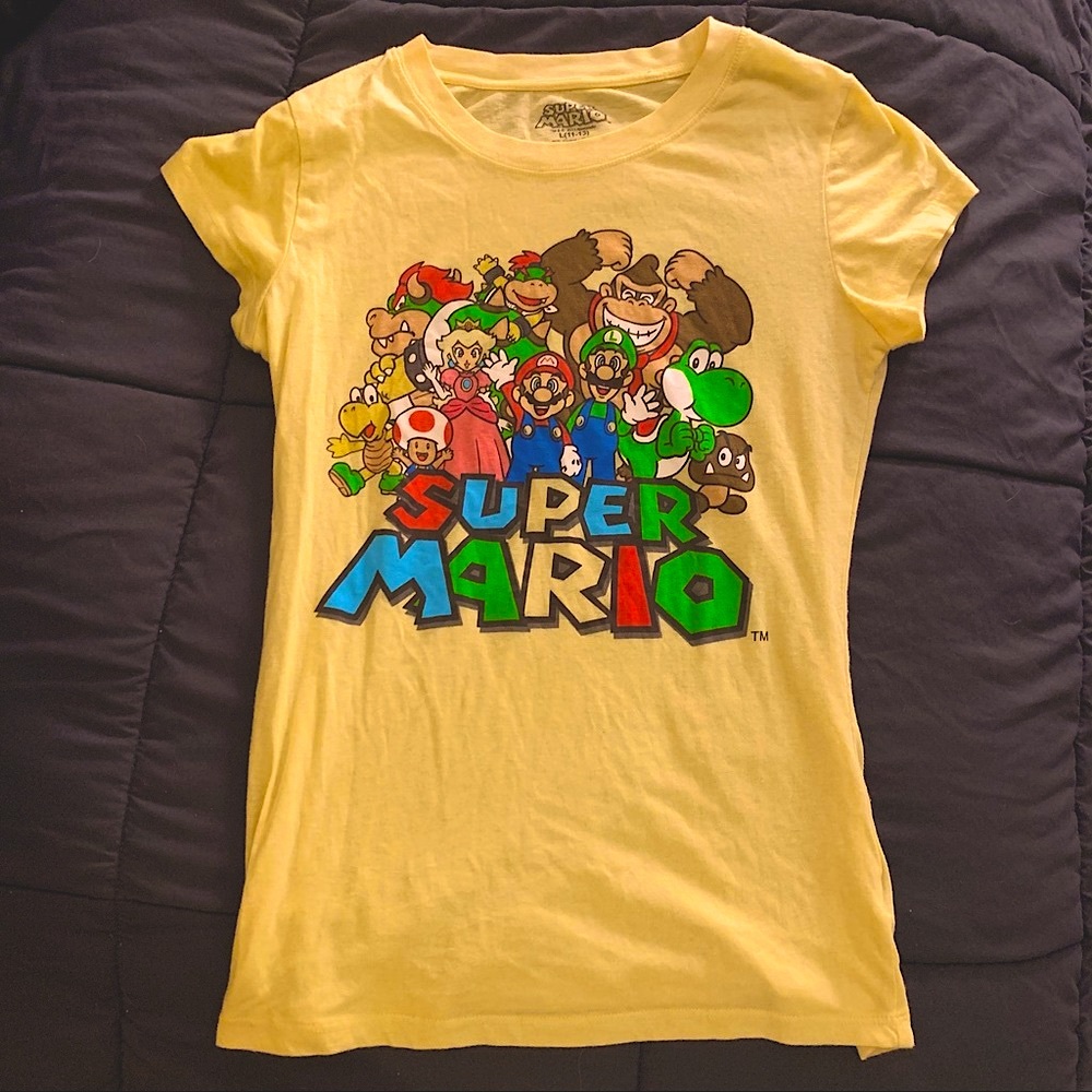 super‎ mario cast tee ladies cut size L 11-13
